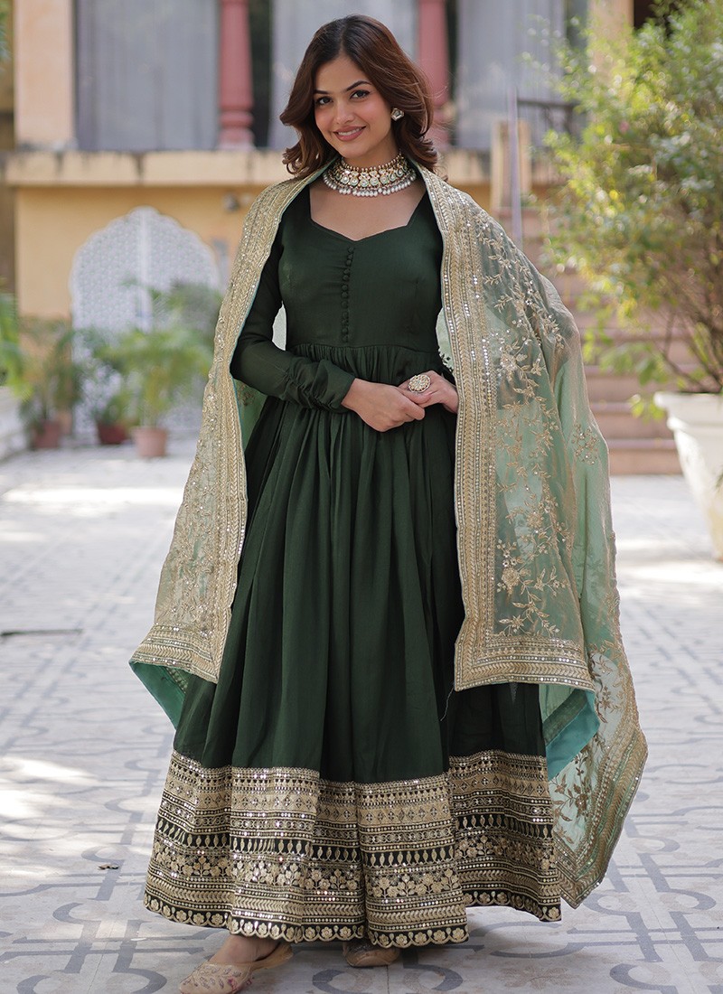 rbsm-upload-920743f1-3d4e-472c-ab5a-9c41c5664c4f 5 Reasons Designers Rely on Women Gown Manufacturers in Australia for Unique Collections